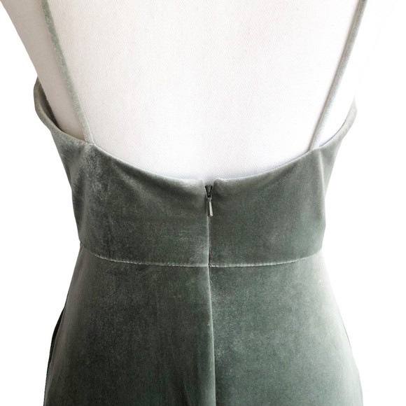 Lovely Womens Sage Green Velvet A-line High Slit Gown Size 4 - Picture 4 of 16